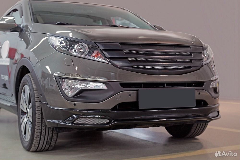 Решетка радиатора KIA Sportage III (2 поперечины)
