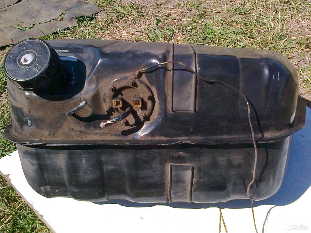бак с классики. жигулевский бак. топливный бак ваз 2107. инжекторный бак ваз 21 0 4. инжекторный бак 2107.