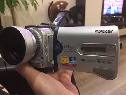 Видеокамера Sony DCR-TRV30E