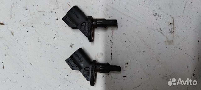 Датчик абс передний volvo XC70 II 2008