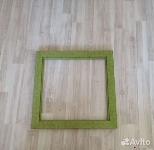 Деревянная рама без стекла