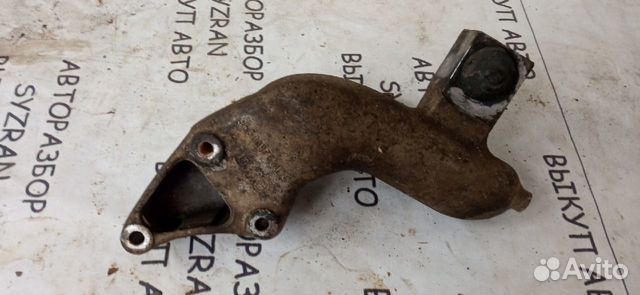 Кронштейн двигателя правый Peugeot 206