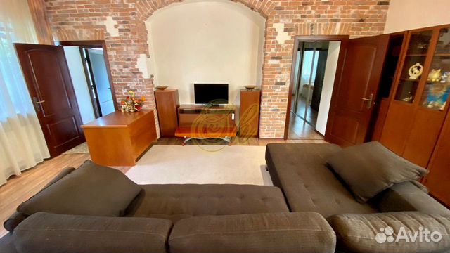 

10-к. и более коттедж, 700 м²