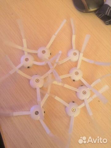 Боковая щетка на пылесос xiaomi