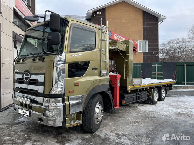 Hino 700 (Profia) с КМУ, 2005