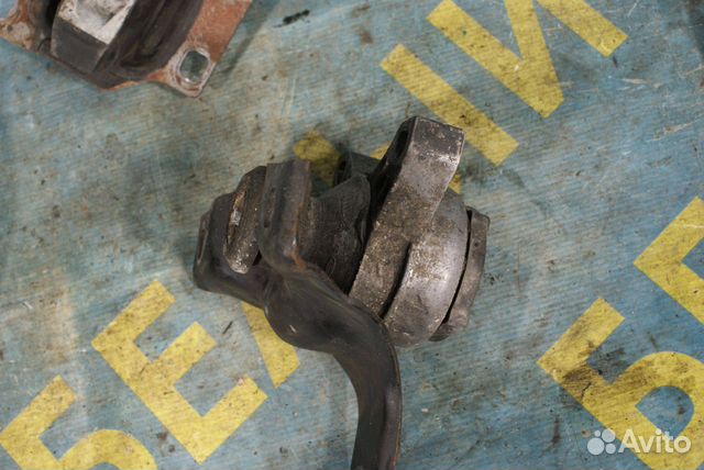 Кронштейн опора двс кпп Ford Focus 1