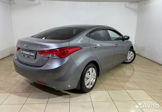 Hyundai Elantra `2011