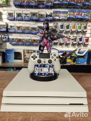 Sony PS4 Pro 1000GB White