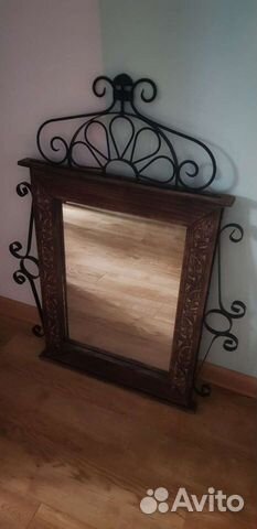 Зеркало настенное в раме