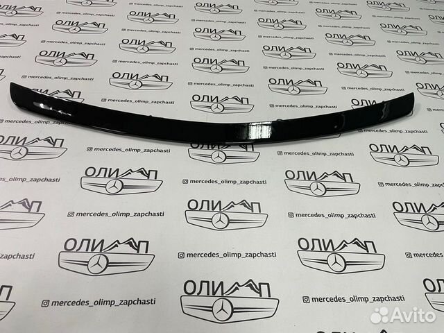 Спойлер на крышку багажника Mercedes-Benz W204