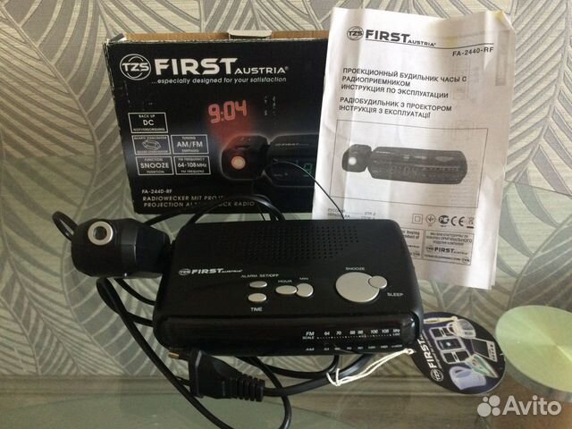 Проекционный будильник-часы с радиоприёмником