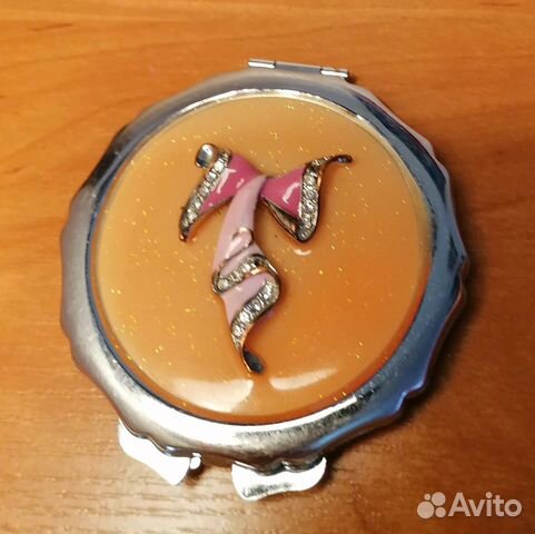 Зеркала настольные