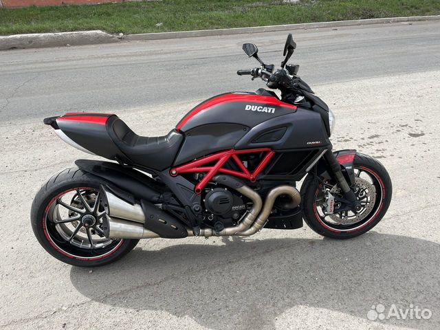 Ducati Diavel Carbon 2014