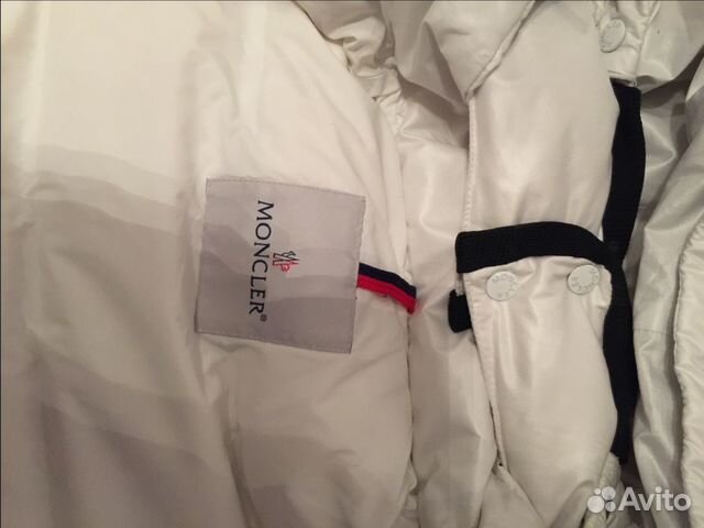 Куртка пуховая Moncler Куртка пуховая Moncler