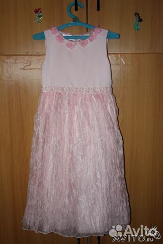 Платье выходное, нарядное Платье выходное, нарядное