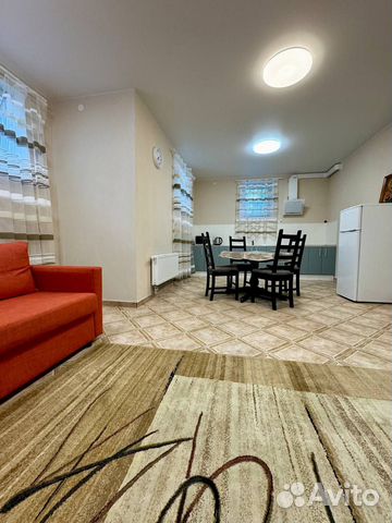 

1-к. квартира, 90 м², 1/4 эт.