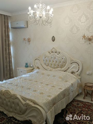 

2-к. квартира, 100 м², 7/10 эт.