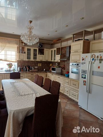 

5-к. коттедж, 210 м²