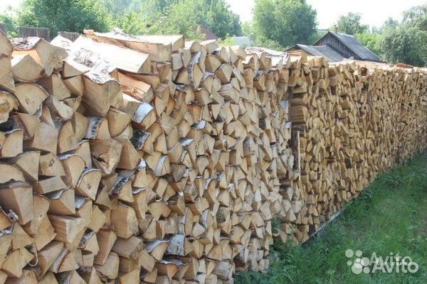 Дрова уложенные колотые с достакой 5-7 кубов