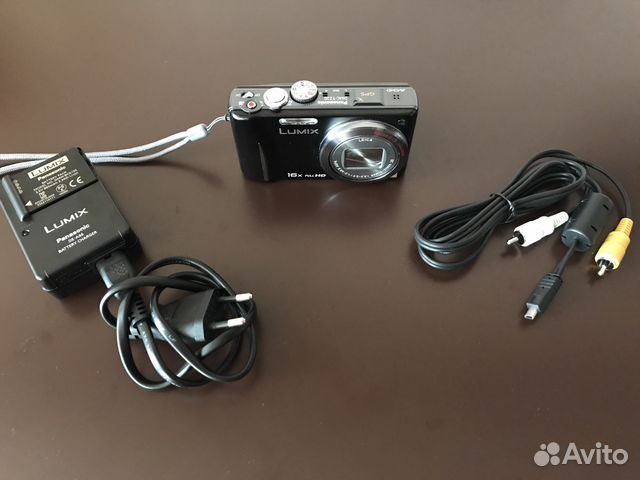 Цифровой фотоаппарат Panasonic Lumix DMC-TZ20 б/у Цифровой фотоаппарат Panasonic Lumix DMC-TZ20 б/у