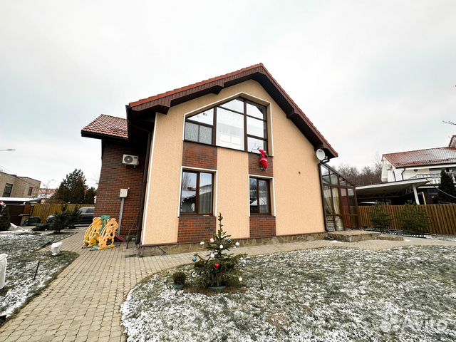

4-к. дом, 200 м²