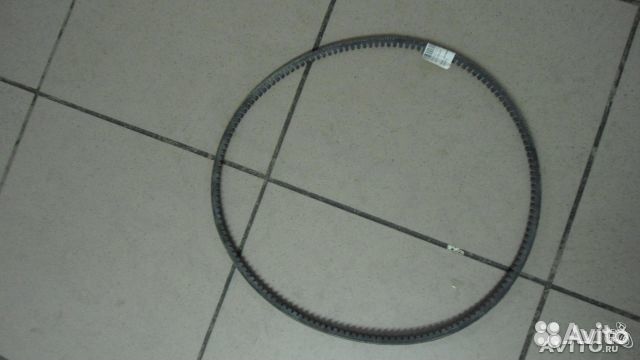 Ремень клиновой привода навесных агрегатов двиг.4 Ремень клиновой привода навесных агрегатов двиг.4