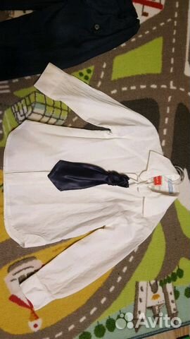 Костюм рубашка и брюки Костюм рубашка и брюки