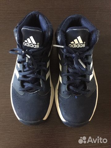 Кроссовки adidas