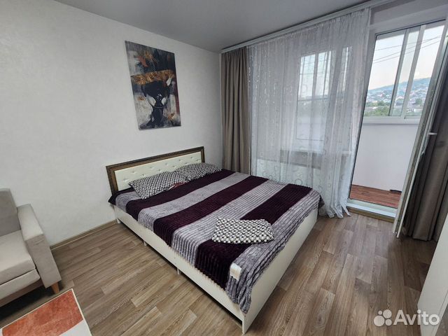 

1-к. квартира, 44 м², 3 кровати