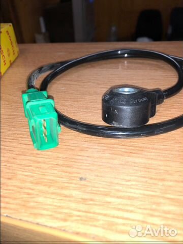 Датчик детонации ADU 100 C4 audi A6 C4