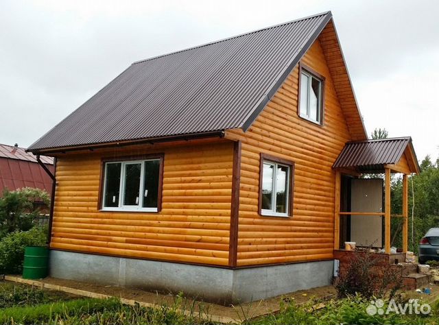Дачный дом с мансардным этажом