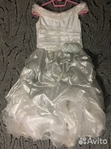 Платье нарядное
