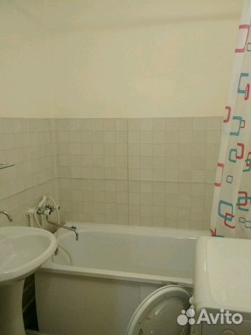 2-к квартира, 65 м², 4/18 эт.
