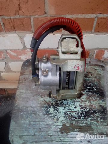 Суппорт правый на Ниву