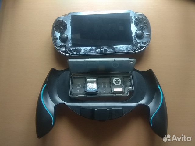 Игровая приставка PS Vita