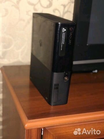 Xbox 360 + комплект игр