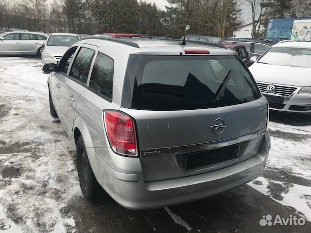 Дверь капот фара бампер Opel Astra H 2004-2010