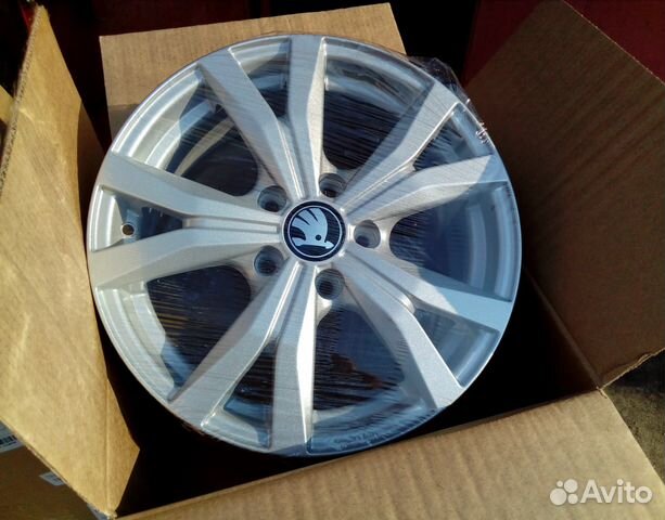 Новые диски Россия кик R16 Шкода Октавия