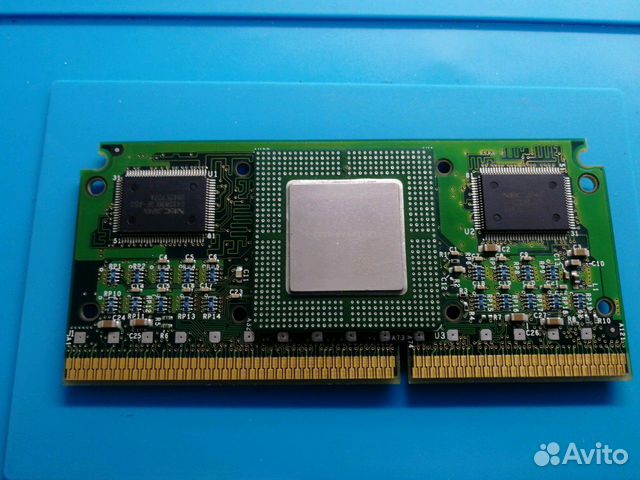 Процессор Intel pb 679906-001 коллекционный