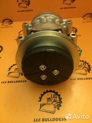 Компрессор кондиционера Komatsu 423-S62-4330 24V