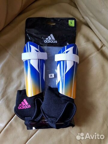 Футбольные щитки Adidas Messi новые детские