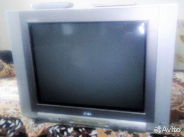 Цветной телевизор LG CT-21Q92KEX Цветной телевизор LG CT-21Q92KEX