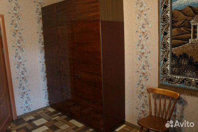 Шифоньер трёхстворчатый с антресолью Шифоньер трёхстворчатый с антресолью