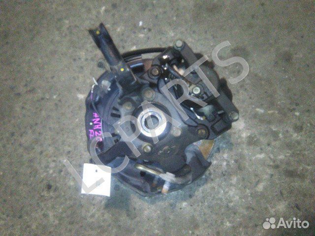 Кулак поворотный левый Toyota Alphard ANH20