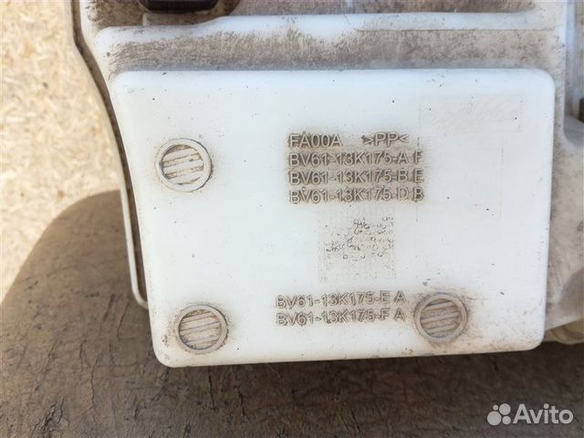 Бачок омывателя Ford Focus 3 CB8 2011