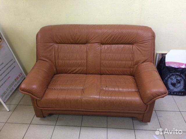 Продаётся кожаный Диван