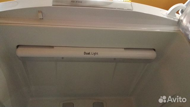 Винная полка в холодильник Hotpoint Ariston