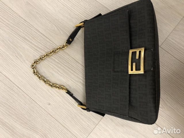 Сумка Fendi оригинал Сумка Fendi оригинал