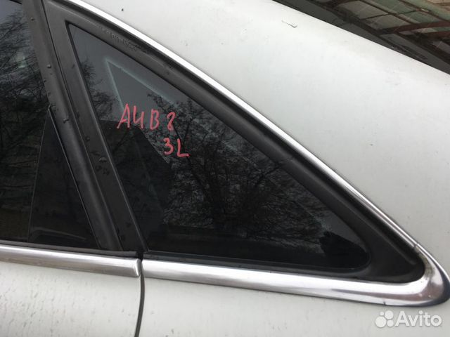 Форточка задняя левая Audi A4 B8