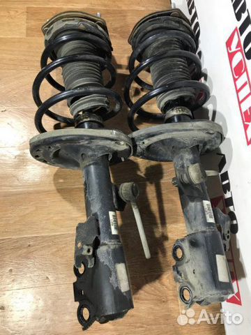 Стойка подвески передняя Toyota Camry ACV30 2AZ-FE Стойка подвески передняя Toyota Camry ACV30 2AZ-FE